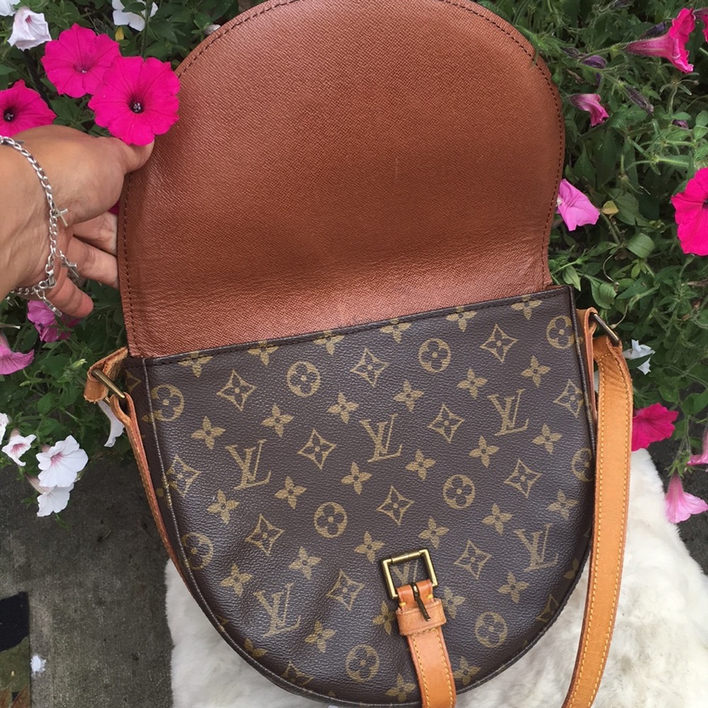 Authentic Louis Vuitton Chantily MM. - Picture 11 of 16
